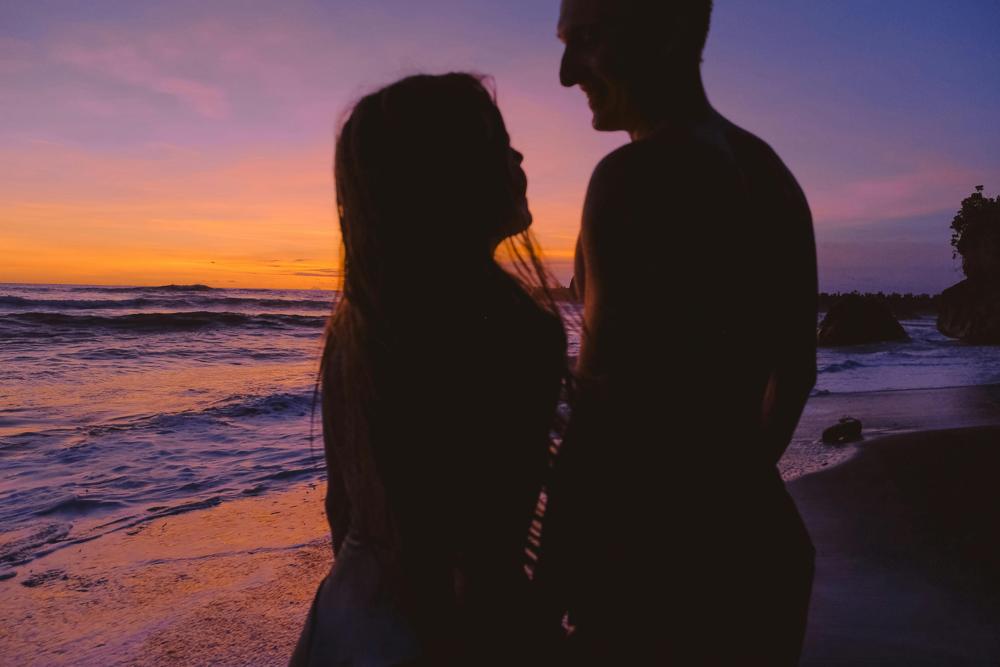 Sunset lovers-5c68f14a2104441680628218fd8abae6.jpg Sunset lovers