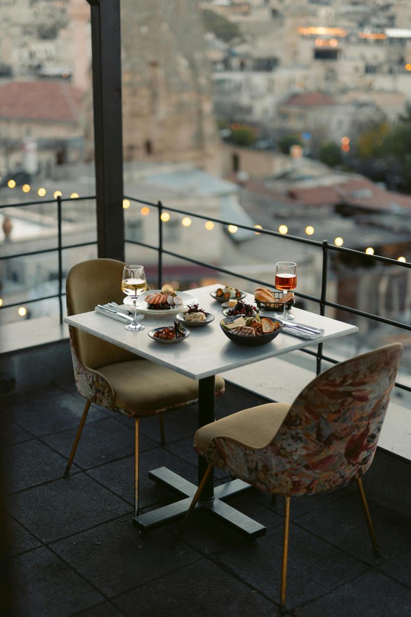 romantic dinner