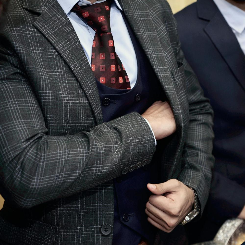 tie tying-19248944b95749d1b75a62ec1ceb6d39.jpg tie tying